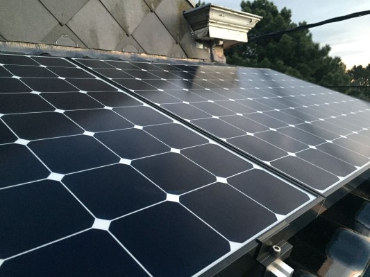 Installation panneaux photovoltaïques Sunpower E20 327 Energreen
