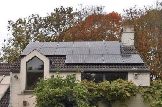 Installation panneaux photovoltaïques Sunpower E20 327 Energreen